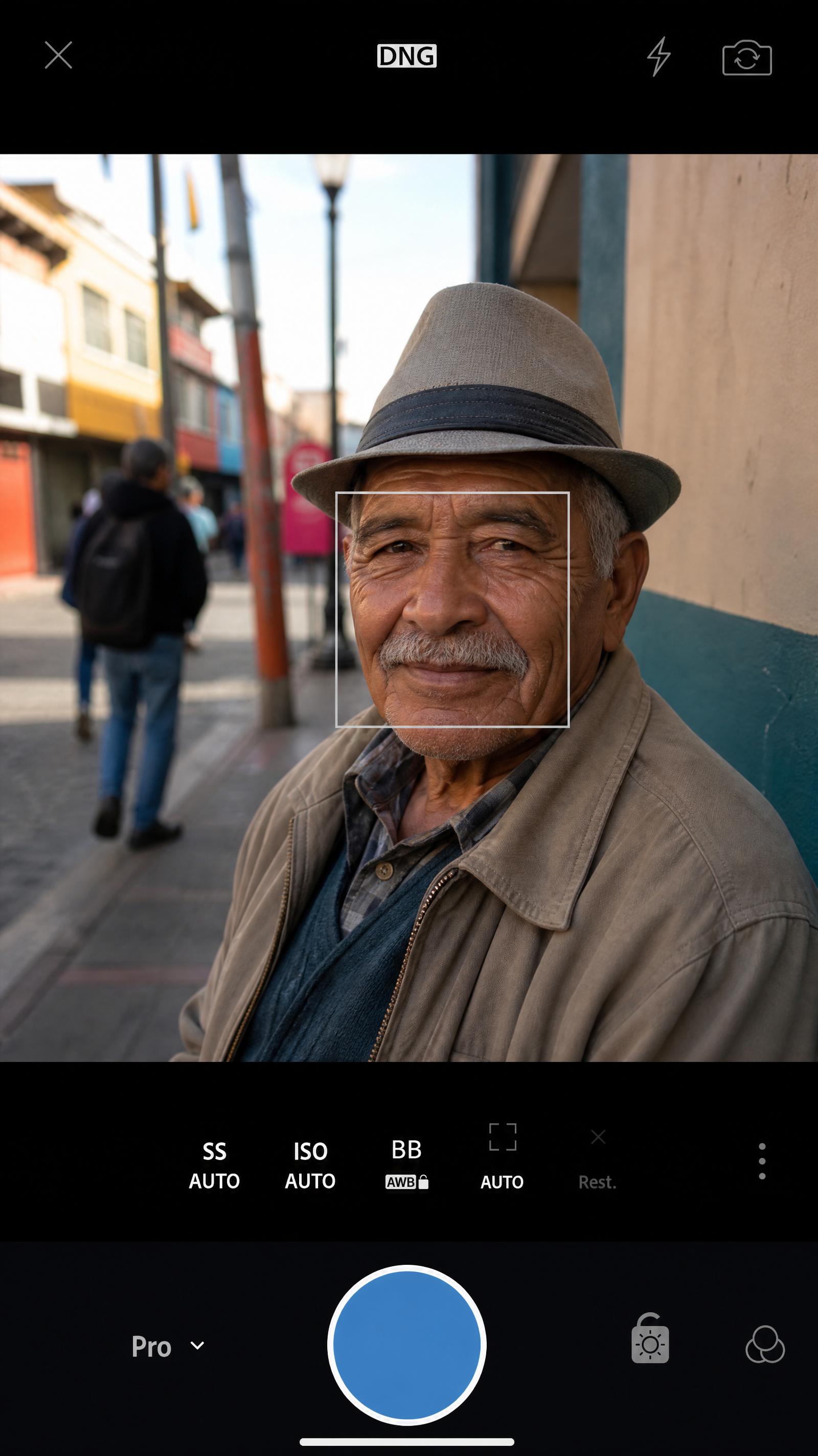 Adobe Lightroom Mobile captura DNG RAW