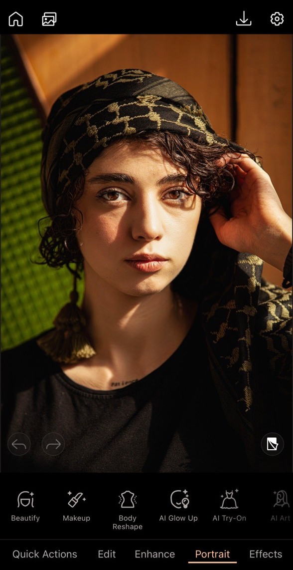 Retouch Photos with PhotoDirector for IG Posts