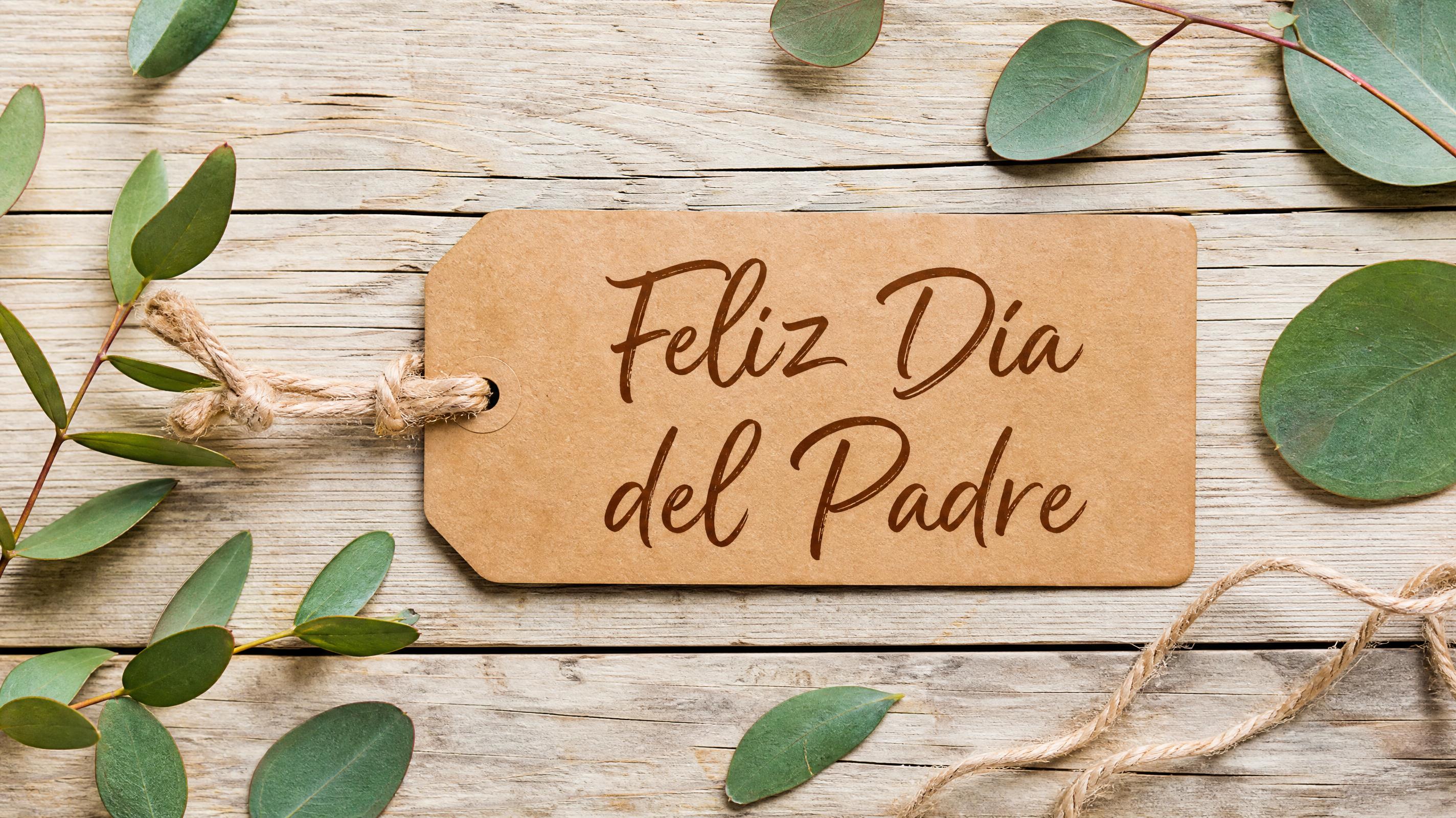 Tarjeta rústica de Día del Padre sobre fondo de madera generada con IA