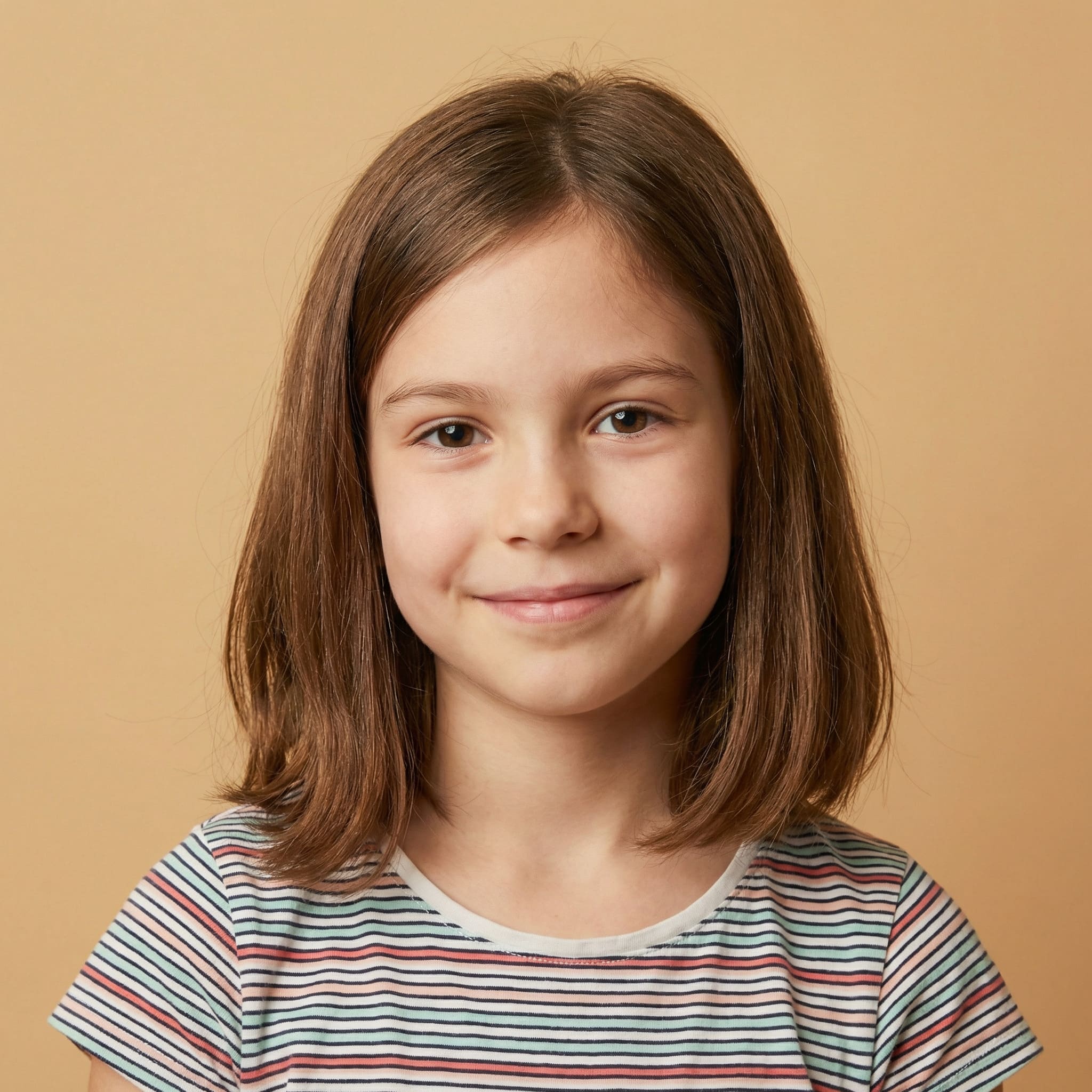 Enfant avant transformation en Wednesday Addams