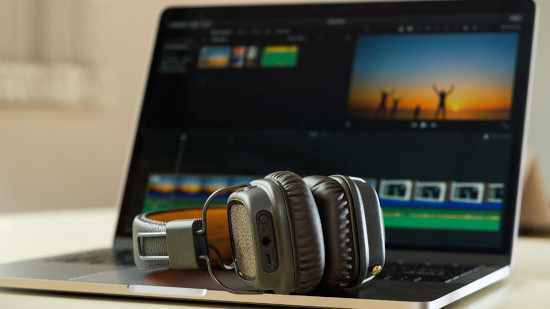 13 Best Easy-to-Use Video Editing Software for Beginners [2022]